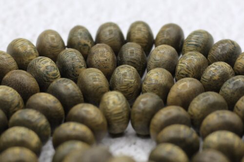 خشب البلاسنك الاخضر مع تطعيم فضة