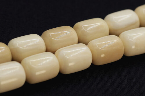 عاج حوت العنبر برميلي 41 من الواحي 2 من أندر الخامات وأثمنها: عاج حوت العنبر