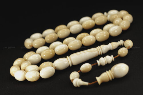 من العاجيات السبعة: عاج حوت العنبر (منوصف)