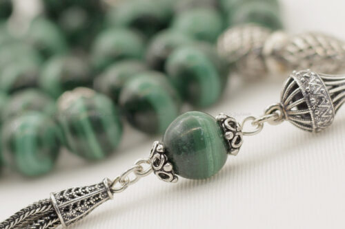 حجر الملكايت مع فضة (Malachite)