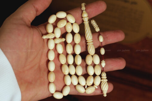 أندر وأثمن العاجيات السبعة: عاج حوت الناروال Narwhal ivory