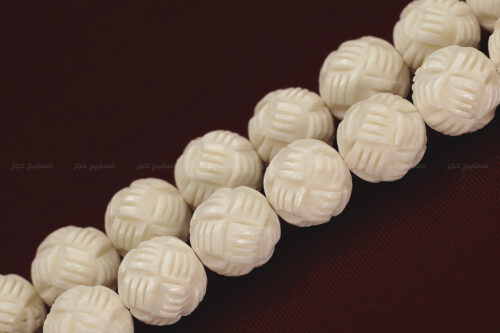 عظم جمل منقوش بالكامل (نقشة الحصير)