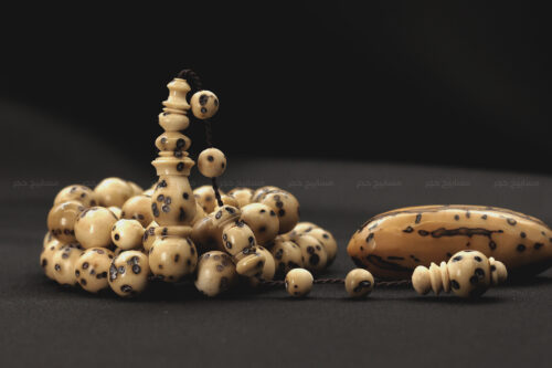 ثمرة عود الصليب (الفاوانيا)