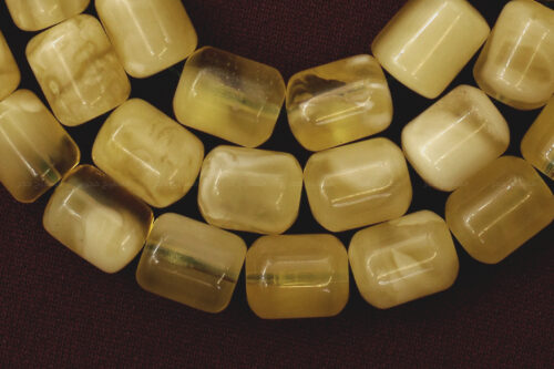 كهرم (كهرمان) طبيعي