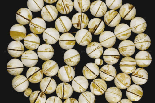 مستكة "جبس بعسل" مطوّق مع كركوشة