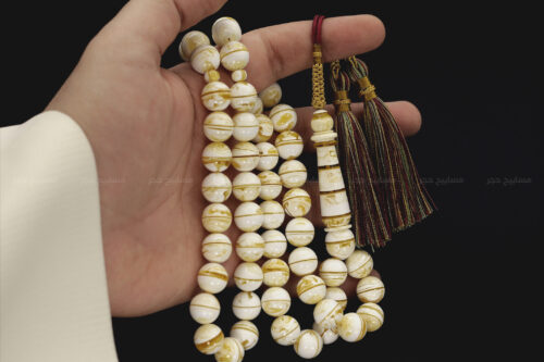 مستكة "جبس بعسل" مطوّق مع كركوشة