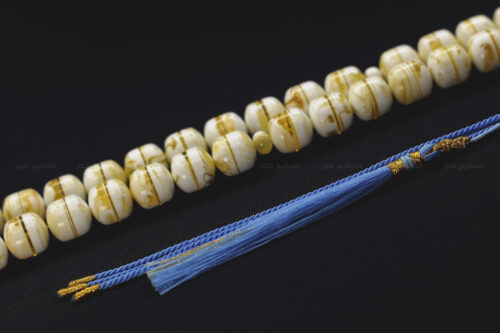 مستكة "جبس بعسل" مطوّق مع كركوشة